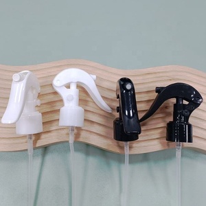 Botella pulverizadora de 200ml, 300ml, 500ml, negra, vacía, de plástico, con pulverización fina de agua, para limpieza del cabello, plantas y salones. - Product Image 5