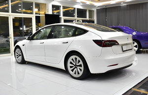 เทสล่า โมเดล 3 ลองจ์ เรนจ์ เอเอวดี ปี 2023 - Product Image 4