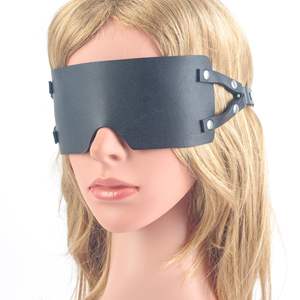 Masque pour les yeux en cuir souple, amusant et sexy, accessoires de jeu érotique, équipement de bondage pour hommes et femmes, vente en gros, commerce transfrontalier, Bound love Factory - Product Image 1