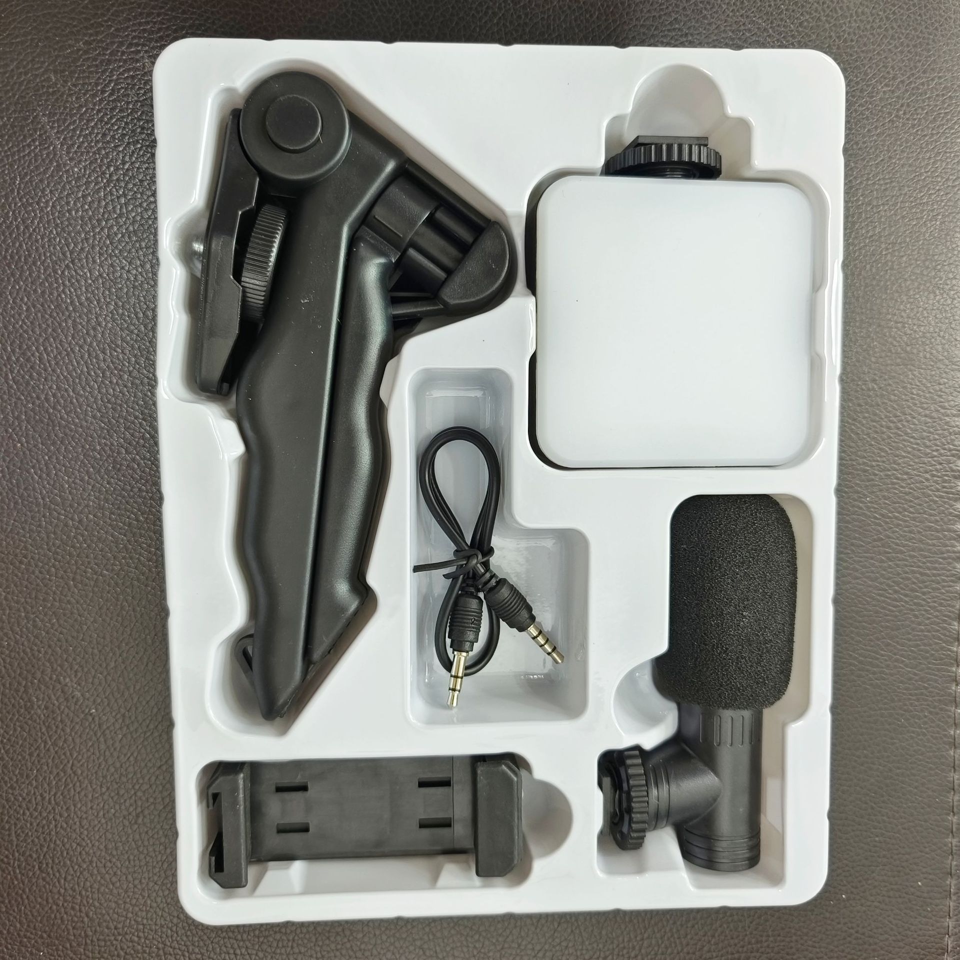 สีดำ (ไม่มีบลูทูธ)