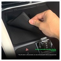 Accessoires de voiture pour BYD Song Plus EV/DM-i 2023-2025 – Tapis de charge sans fil antidérapant en silicone pour console centrale, anti-poussière