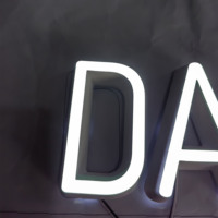 Exquisita letra acrílica iluminada frontalmente |   Letrero LED Delgado Personalizado con Efecto Luminoso Superior, Resistente al Agua en Interiores IP67