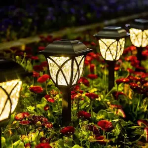 Lampes de jardin LED à énergie solaire Lampe d'extérieur étanche pour patio, cour, pelouse, paysage, éclairage décoratif, voie, lanterne de cour