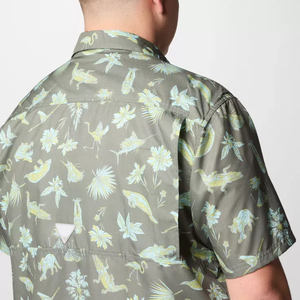 Camisa de pesca con botones, de alta gama, con protección UV extra grande, con temática indígena, bordado campestre, estilo hoodie. - Product Image 5