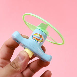 2025 novo atacado voando giroscópio brinquedo das crianças ao ar livre <span class=keywords><strong>Spinning</strong></span> Top com conjunto Lançador - Product Image 3