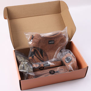 ชุดสายจูงสุนัขแบบไม่รัดคอ ผ้าคอร์ดูรอยทวิลล์ ทนทาน ยืดหยุ่น พร้อมห่วงด้านหลังแบบ D สำหรับเดินเล่น พร้อมปลอกคอ  (OEM/ODM) - Product Image 4