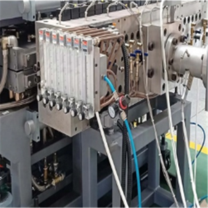 PP de plástico hueco de la <span class=keywords><strong>red</strong></span> de producción de extrusión de la línea de la máquina - Product Image 2