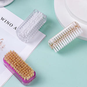 Cepillo para uñas de doble cara, herramienta de limpieza de plástico mini para eliminar el polvo de la superficie de las uñas - Product Image 1