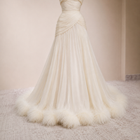 Robe de mariée en mousseline champagne à plumes d'autruche, sans bretelles, froncée, taille basse, coupe trapèze, sur mesure, vente en gros