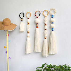 Nuova nappa lunga da parete appesa a mano a strisce arazzo con nappine a sfera per porta della stanza decorazione da parete - Product Image 6