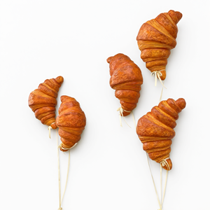ประติมากรรมเรซิ่นรูปครัวซองต์สำหรับตกแต่งร้านเบเกอรี่ - Product Image 2