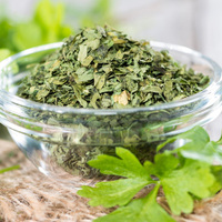 Feuilles de coriandre séchées et cuites au four 100g Smonuts pour une saveur authentique, assaisonnement et applications culinaires quotidiennes