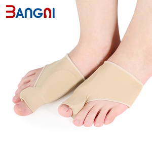 <span class=keywords><strong>De</strong></span> <span class=keywords><strong>silicona</strong></span> Natural pulgar Protector <span class=keywords><strong>corrector</strong></span> <span class=keywords><strong>de</strong></span> juanetes Halux Valgus pie juanete mangas <span class=keywords><strong>para</strong></span> pie - Product Image 1