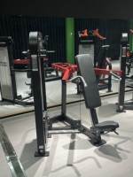Machine de presse à épaules commerciale de haute qualité, système à charges par broches, construction en acier, 70 kg, pour entraînement des bras et musculation