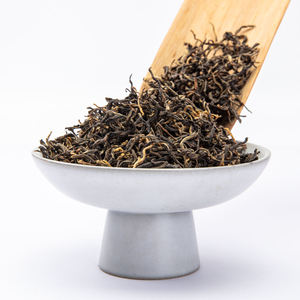 Tè Nero Biologico di Alta Qualità, Aroma dello Yunnan, Essiccato al Sole, Prezzo Conveniente, Prodotto in Cina - Product Image 2