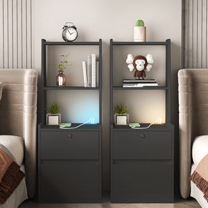 Comodino Moderno con Stazione di Ricarica e Libreria per la Camera da Letto - Product Image 5