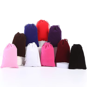 Pochette à bijoux avec cordon de serrage, pochette en flanelle avec cordon de serrage, emballage cadeau personnalisé pour bijoux, sac en velours avec logo personnalisé pour bijoux - Product Image 2