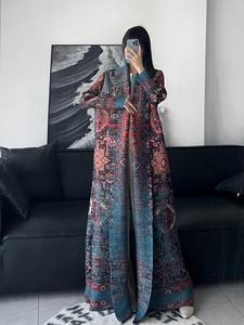ชุดเซ็ตฤดูใบไม้ร่วง ฤดูหนาว ฤดูใบไม้ผลิ สำหรับผู้หญิง ลายพิมพ์ชาติพันธุ์ มิยาเกะ จีบพลีท กางเกงขายาวทรงกว้าง อบายะ ดีไซน์หรูหรา ไซส์พลัส ผ้ากันยับ แห้งเร็ว - Product Image 5
