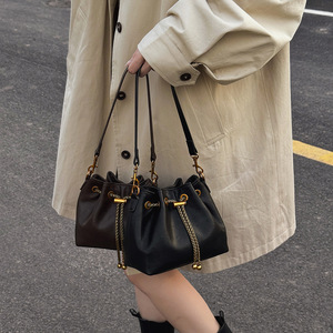 High Quality Leather Handbags Custom logo Fashion Crossbody <b>Bags</b> Women Handbags Ladies Luxury Sling <b>Bags</b> for Women - Product Image 3