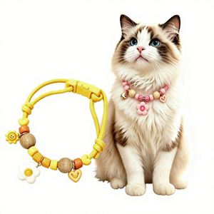 Collier Réglable pour Chat avec Clochette, Pendentif Anti-Insectes en Bois de Camphre, Motif Dessin Animé Moderne, Matière Polyester Douce, Écologique - Product Image 3