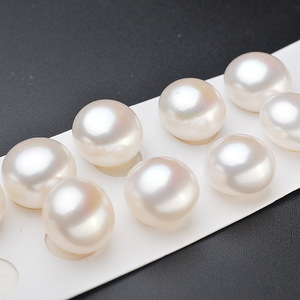 Fourniture de matières premières brutes non traitées Perles de bouddha d'eau douce médicinales en forme de bouton - Product Image 1