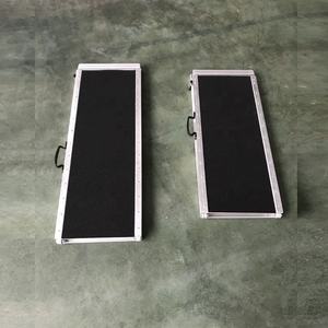 <span class=keywords><strong>Escalier</strong></span> et <span class=keywords><strong>rampe</strong></span> pliables pour chien CNRANNUO PR04, en alliage d'aluminium réglable, capacité de 400 livres, design pliable pour les grands chiens - Product Image 5