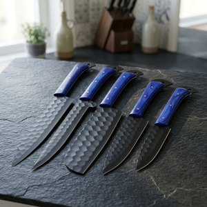 Ensemble de 5 couteaux de chef de cuisine en acier carbone Damas faits à la main, lames forgées, étui en cuir, écologique, personnalisé - Product Image 3