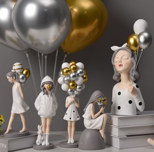 Scultura in Resina Ragazza Sognante con Palloncini - Statua d'Arte Moderna per Cameretta, Soggiorno, Giardino, Veranda e Decorazione Regalo - Product Image 6