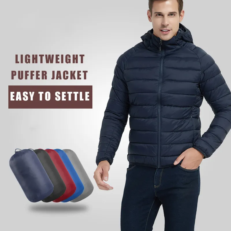 冬の綿生地のための高品質の軽量冬の男性服フード付きダックダウンフグジャケット