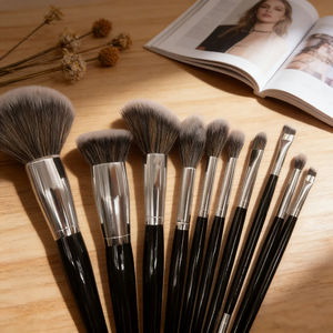 Kit de pinceaux de maquillage professionnels noirs avec logo personnalisé, poils synthétiques en soie, végan, sans cruauté, pour poudre et cils - Product Image 5