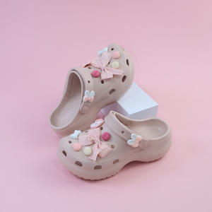 Zuecos con lazo bonitos para mujer, sandalias de verano con suela gruesa que aumentan la altura, antideslizantes, para la playa, con punta cerrada. - Product Image 1