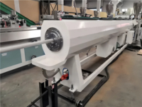 Ligne d'extrusion pour la production de tuyaux d'alimentation en eau et de tuyaux d'évacuation en PVC PPR Pert