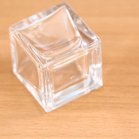Échantillons en gros de petite taille 18 ml, flacon pulvérisateur de parfum mini vide en verre carré à sertir, rose, avec écran sérigraphié givré