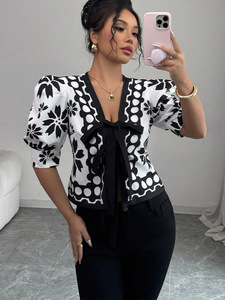 Chemise élégante pour femmes, design tendance, décontractée, à fleurs, col en V, manches régulières, respirante, pour le bureau - Product Image 5