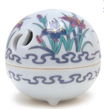 Quemador de Incienso Japonés Hecho a Mano de Porcelana Nishiki Botan de Arita Ware de Nipponkodo (1 Pieza) - Product Image 3