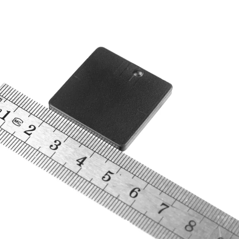 Thẻ RFID Thụ Động Chống Dính Gốm IP68 5M 8M 30X30X3Mm CER3030 30X30