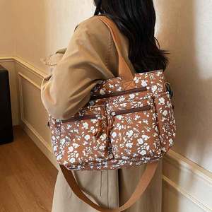 Sac à main décontracté transfrontalier 2026 Automne Hiver Nouvelle Tendance Imprimé Shopping Léger Cabas en Tissu Épaule Bandoulière - Product Image 1