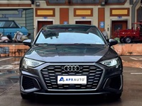 Audi A3 Premium 2024 Algérie Berline de Luxe Sièges en Cuir Transmission Automatique Turbo Conduite à Gauche Intérieur Sombre Pneus R18 Toit Ouvrant 360 Euro
