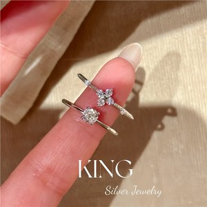 แหวนเพชรโมอิสซาไนต์เงินแท้ S925 ดีไซน์ใบโคลเวอร์สี่แฉก แหวนหมั้นสำหรับผู้หญิง ยี่ห้อคิง ซิลเวอร์ จิวเวลรี่ - Product Image 2