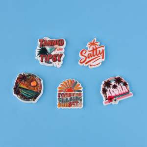 2024 Groothandel Nieuwe Aanwinst Eco-vriendelijke Kleurrijke Klassieke Cartoon Op Maat <span class=keywords><strong>NCAA</strong></span> Serie PVC Clog Charm Klaar voor Verzending - Product Image 1