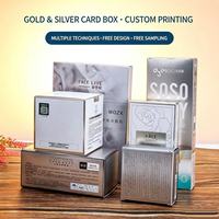 Caja de Regalo Cuadrada Portátil Reutilizable de Lujo, Papel Artístico Plateado y Dorado de Alta Gama con Grabado para Regalos de Marca
