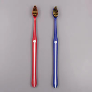 فرشاة أسنان فريدة ذات رأس مقوس كل شعيرة تلامس الأسنان بضغط متساوٍ - Product Image 2