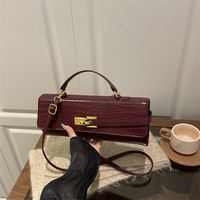 Sac fourre-tout de luxe pour femme avec fermoir de marque, sac à main haut de gamme grande capacité, sacs bandoulière tendance, sac à épaule exquis