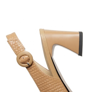 <span class=keywords><strong>Escarpins</strong></span> slingback texturés métalliques pour <span class=keywords><strong>femme</strong></span> Moncheer avec talon carré et <span class=keywords><strong>bout</strong></span> ouvert – Confort et tendance pour l'été et l'automne - Product Image 5