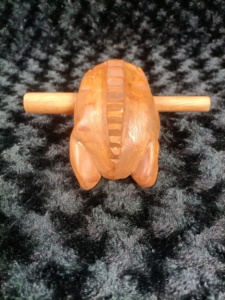 Vente en gros : Grenouille musicale porte-bonheur en bois, artisanat thaïlandais traditionnel, 12 cm, instrument de musique, ornement de fête, cadeau musical - Product Image 4