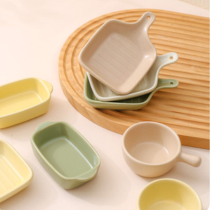 Mini assiette carrée en céramique avec poignée pour sauces, condiments, vinaigre, sauce soja, et comme bol à trempette pour la cuisine, la maison, le barbecue, les pique-niques et les collations - Product Image 2