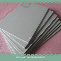 Carton gris laminé duplex 700*1000 mm 900 g/m² en carton ondulé gris pour l'industrie chimique - Chine