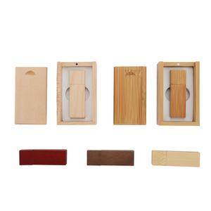 Clé USB 2.0 rectangulaire en bois de 16 Go pour la photographie de mariage, avec logo personnalisé et boîte en bois - Product Image 4