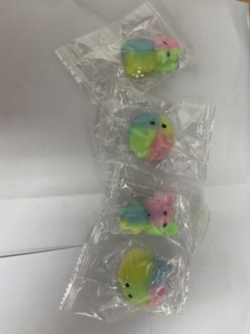 Juguetes Antiestrés de Animales Miniatura de Arcoíris, Juguetes Blandos de TPR para Apretar, para Máquinas Expendedoras - Product Image 3