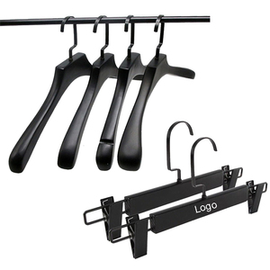 OWENTEK Appendiabiti in Legno Personalizzato di <span class=keywords><strong>Lusso</strong></span> Antiscivolo per Abiti da Uomo e Donna, Appendiabiti Neri per Negozi di Abbigliamento - Product Image 1